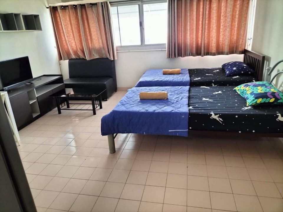 ป็อปปูล่าคอนโด เมืองทองใกล้อิมแพค สะดวกสบาย Apartment in Bangkok