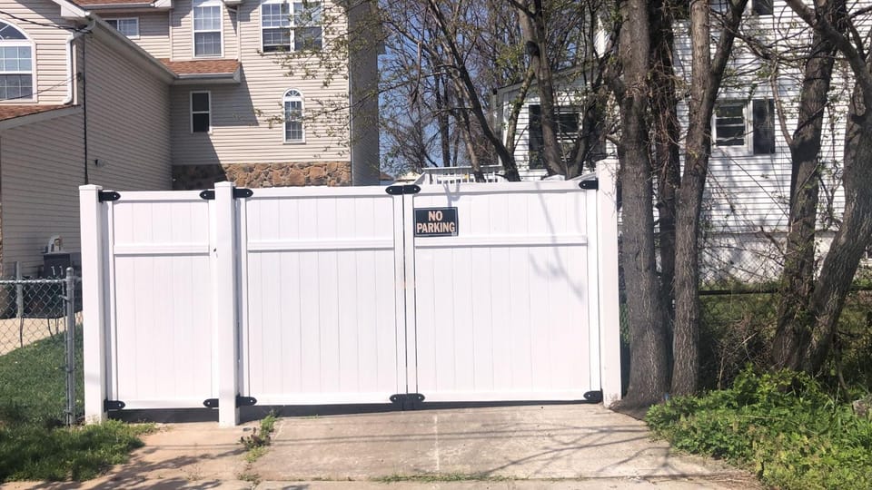 cozzy room with private entrance and drive way Vacation rental in Elizabeth