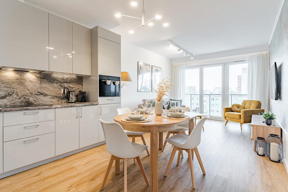 TV and multimedia, Kitchen or kitchenette, Living room, Seating area, Dining area, minibar, stove