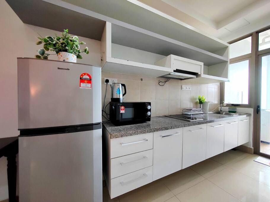 Shaftsbury 1 BR w Netflix Wi-Fi Apartment in Putrajaya
