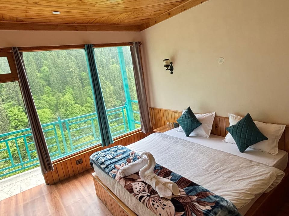 Bed, View (from property/room), Photo of the whole room, Bedroom