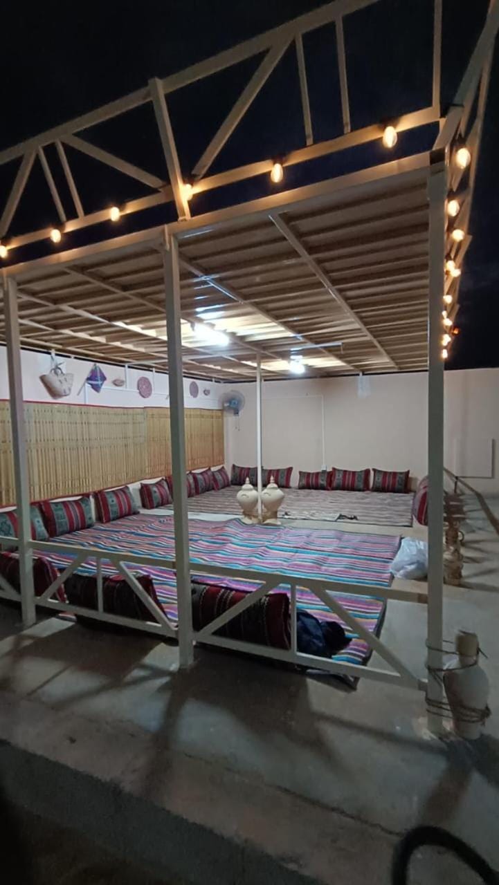 Property building, Restaurant/places to eat, Garden, Balcony/Terrace, Dining area, Diving, Breakfast, Inner courtyard view