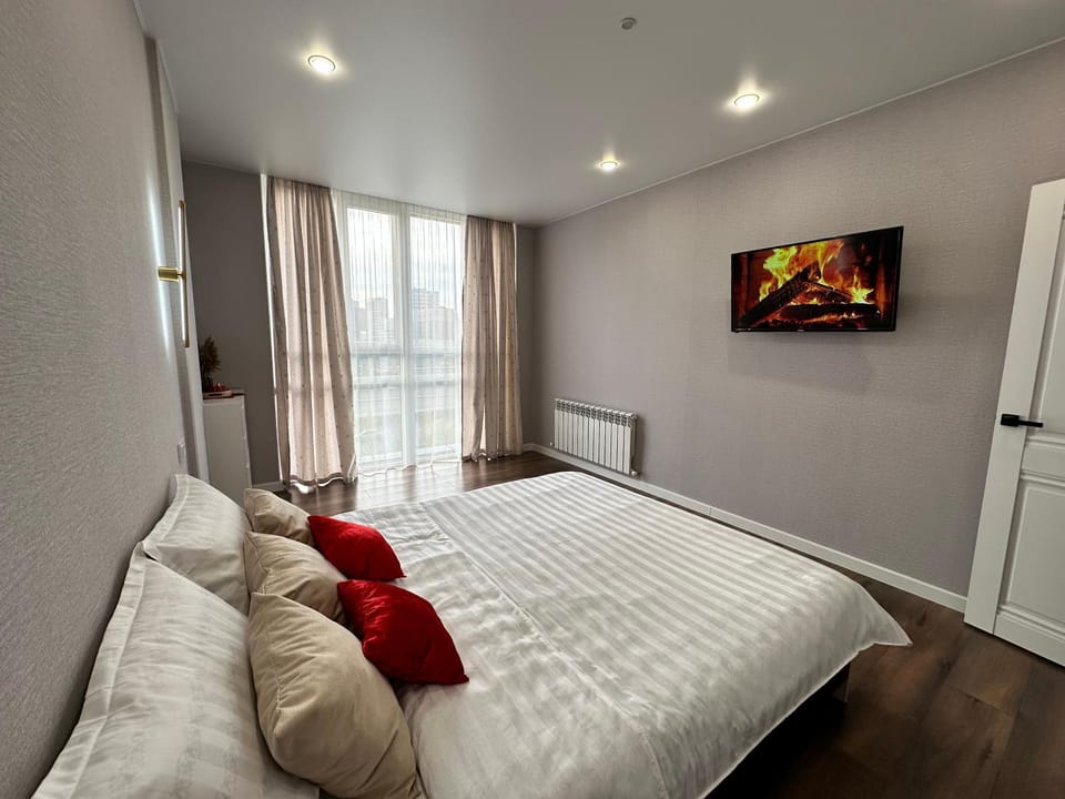 Bed, TV and multimedia, Photo of the whole room, Bedroom, wardrobe
