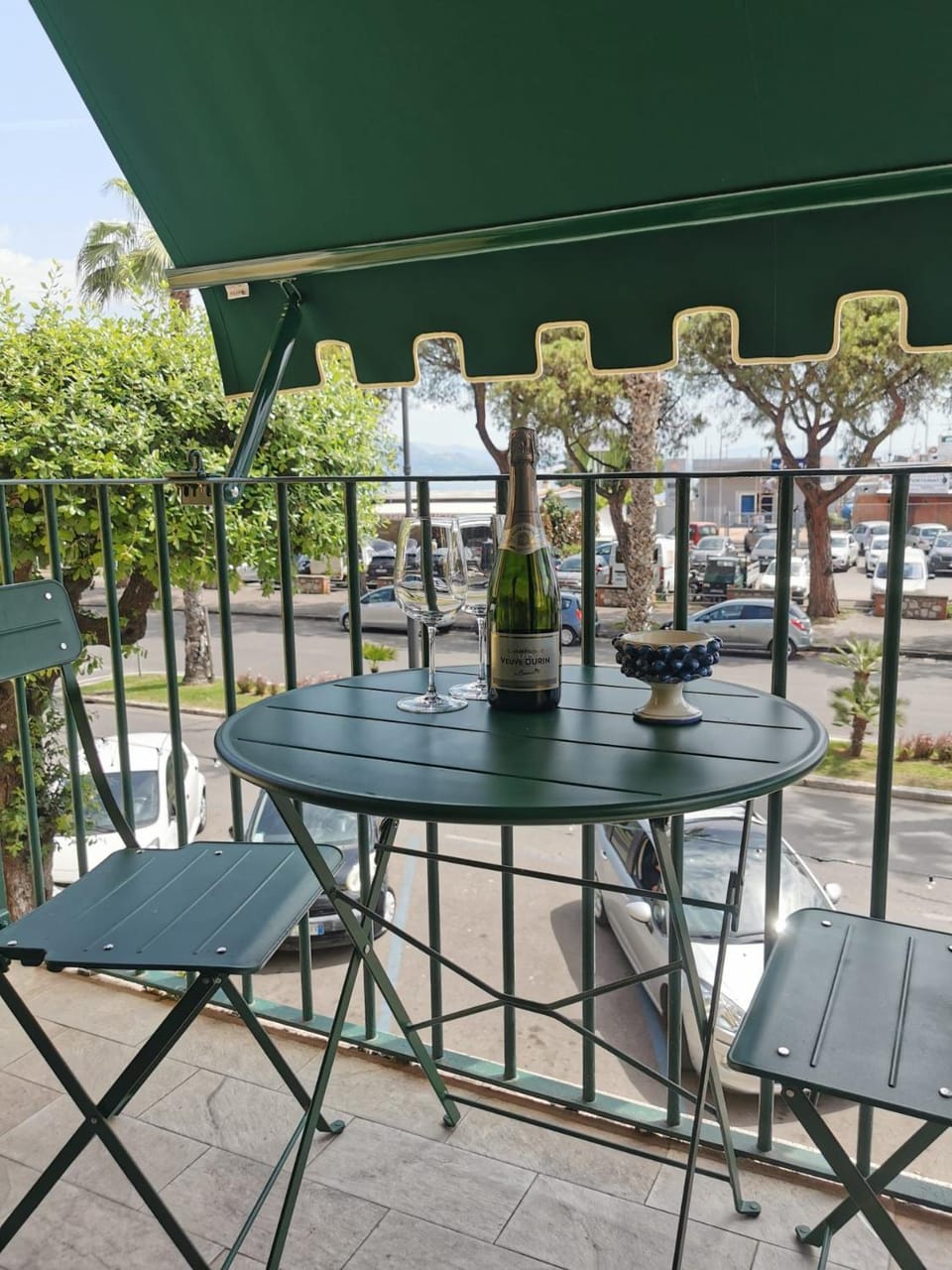 View (from property/room), Balcony/Terrace, Dining area