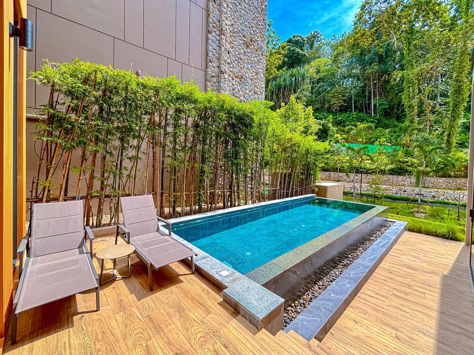 Balcony/Terrace, Swimming pool