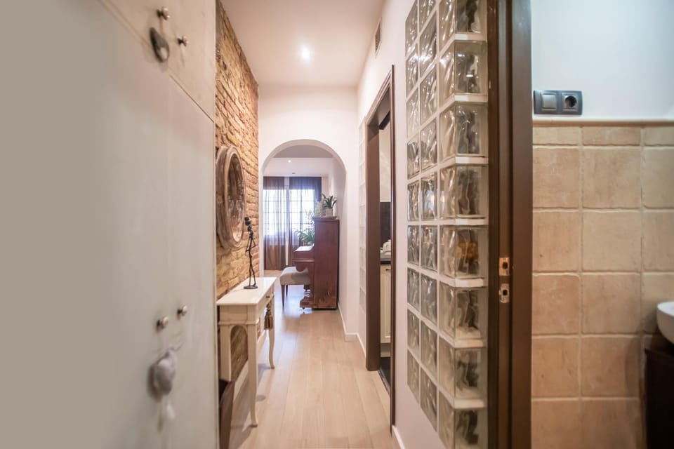 11RDSP1061 - Fantastic 1BR Apartment in Sant Antoni Apartment in Barcelona