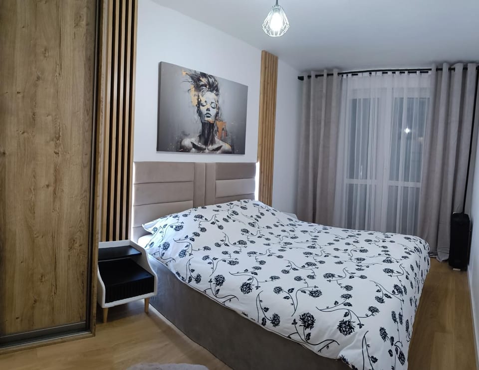 Bed, Photo of the whole room, Decorative detail, Bedroom, Guests, heating, internet, wardrobe, dryer