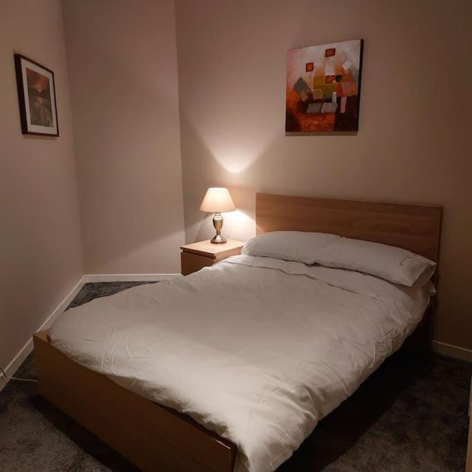 Crossways Cottage Quirky 2 bedroom cottage in Damdale, Central Peebles House in England