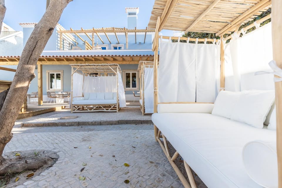 Property building, Patio, View (from property/room), Balcony/Terrace, Living room
