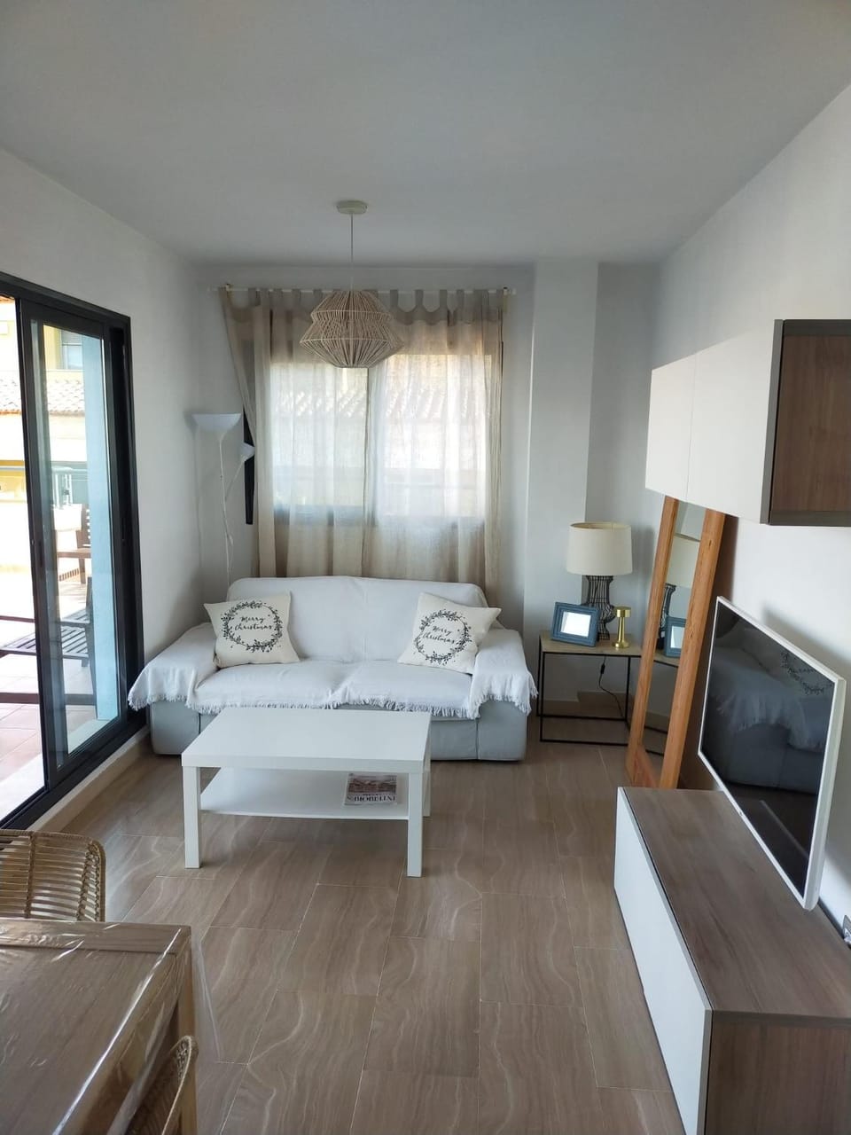 Communal lounge/ TV room, TV and multimedia