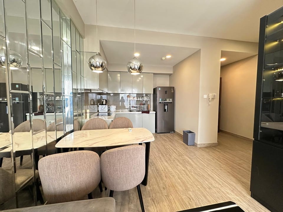 2 Bedrooms At The Sun Avenue In The Center Of District 2 With Overflow Swimming Pool Apartment in Ho Chi Minh City