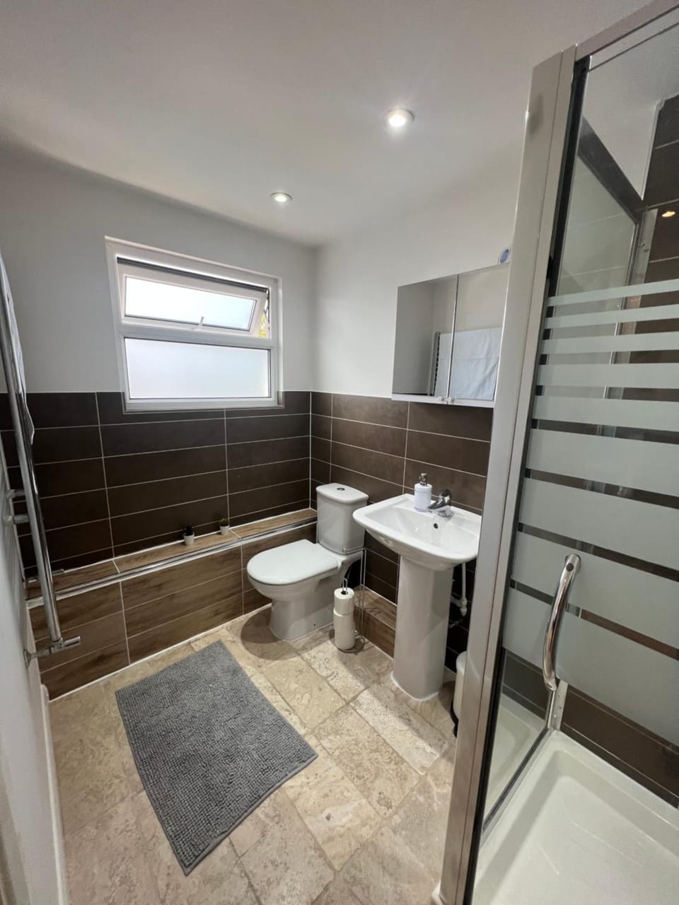 Stunning House 15 min from Wembley arena Bed and Breakfast in London