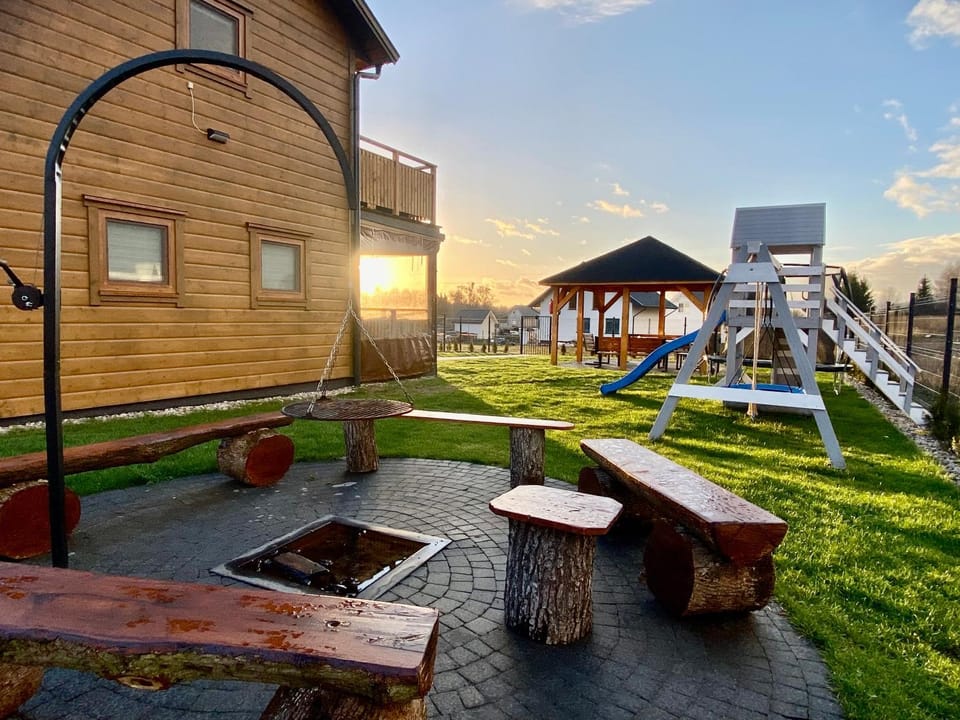 Domek Western House Fuleda z Gorącą Balią i Kominkiem House in Poland