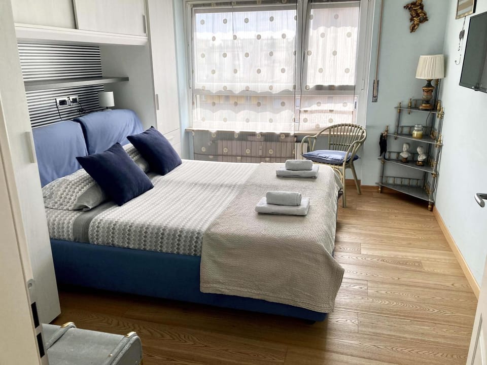 Bed, Bedroom, wardrobe