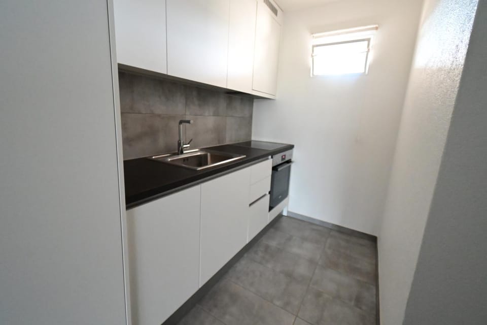 Kitchen or kitchenette, pet friendly, stove