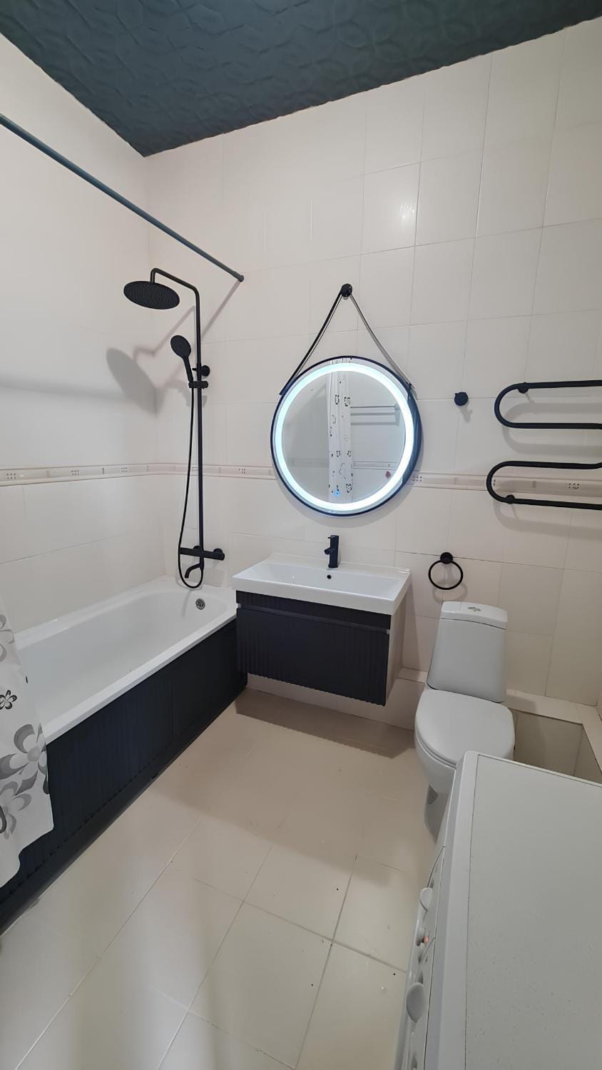 Shower, Toilet, Bathroom, Bath