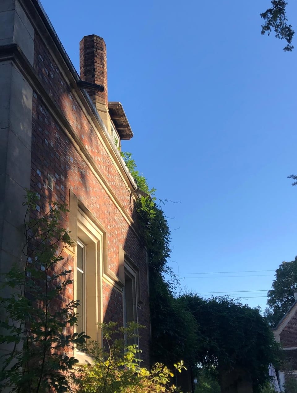 Property building, Day