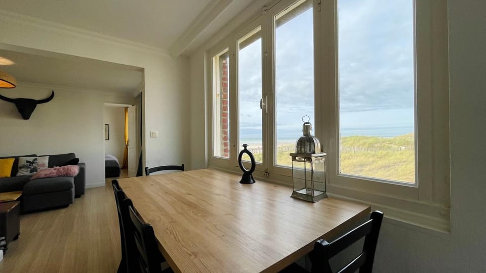 Natural landscape, Dining area, Sea view