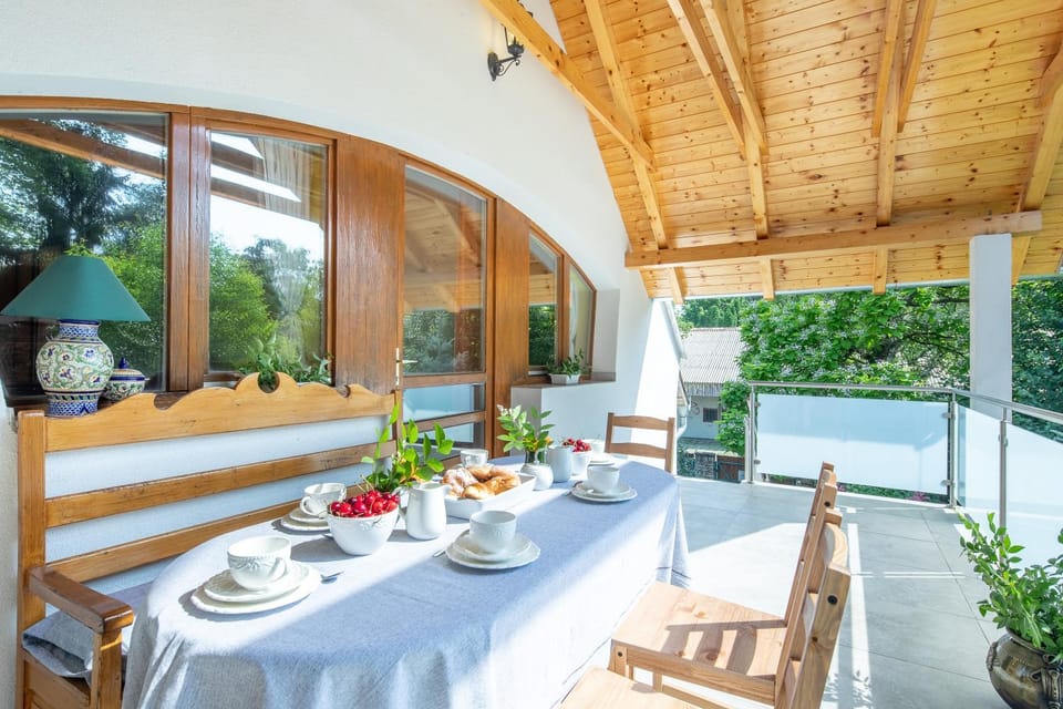 Balcony/Terrace, Breakfast