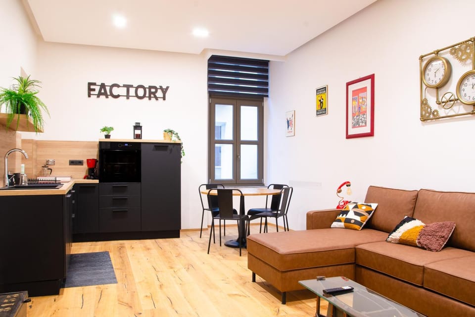 Kitchen or kitchenette, Living room, Seating area