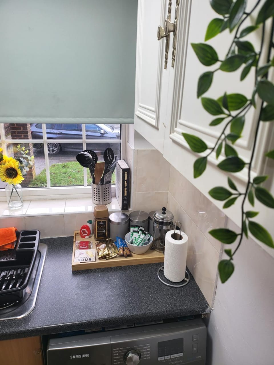 Coffee/tea facilities, kitchen