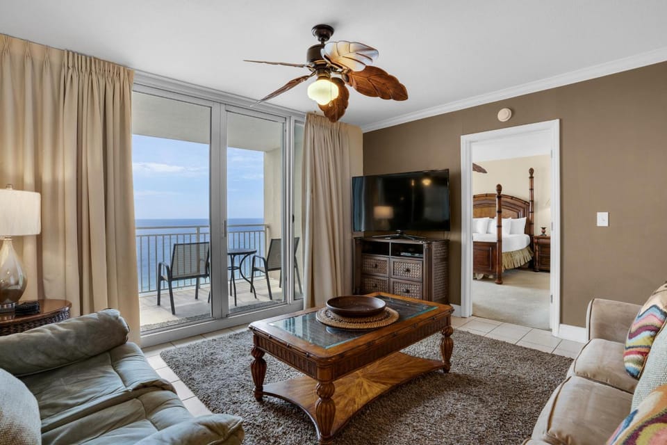 Emerald Beach 930 House in Panama City Beach