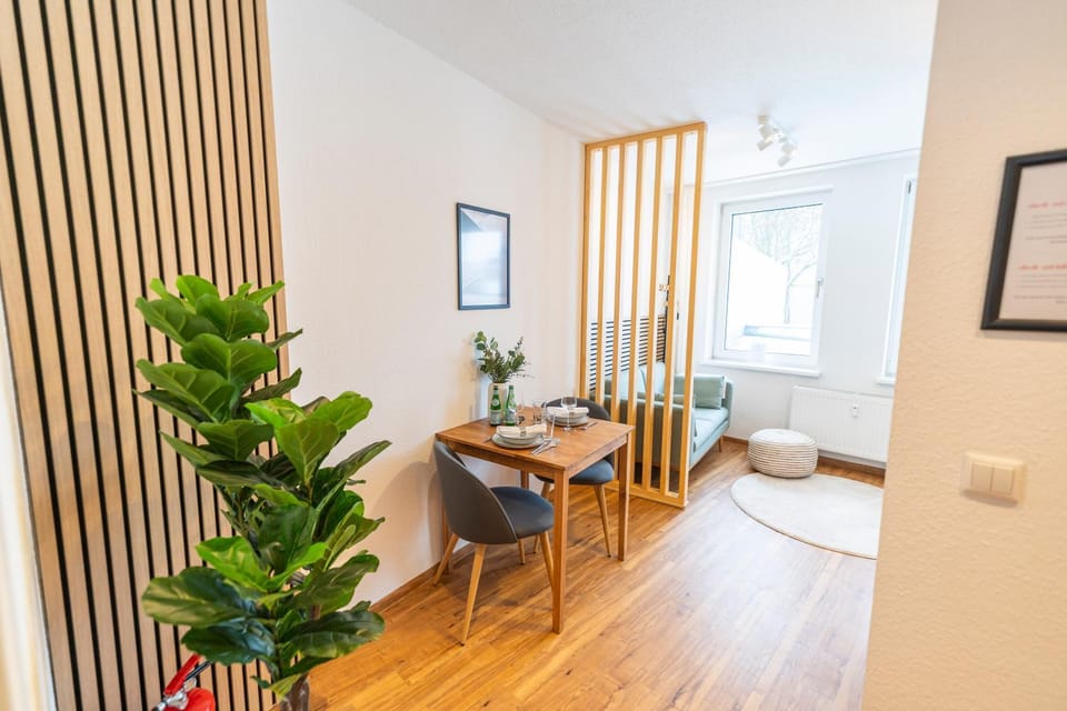 Living room, Dining area, Food