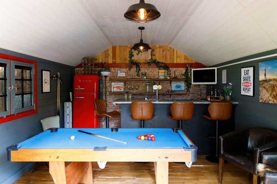 Tranquil Luxe in Country Cottage House in Bosham