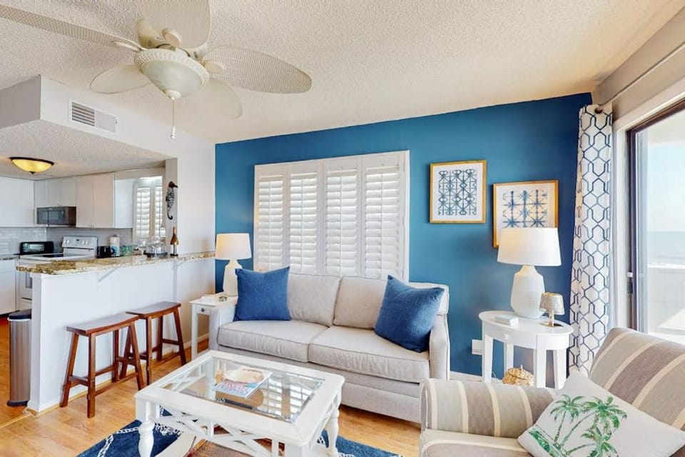 Paradise Palms Apartment in Garden City
