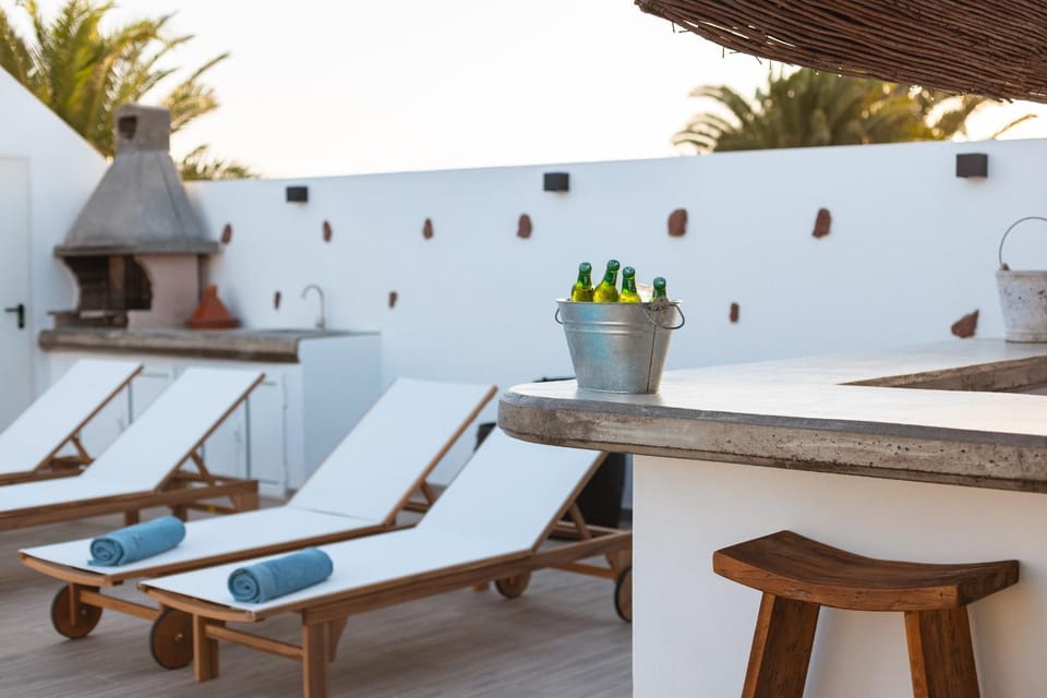 Lounge or bar, Swimming pool