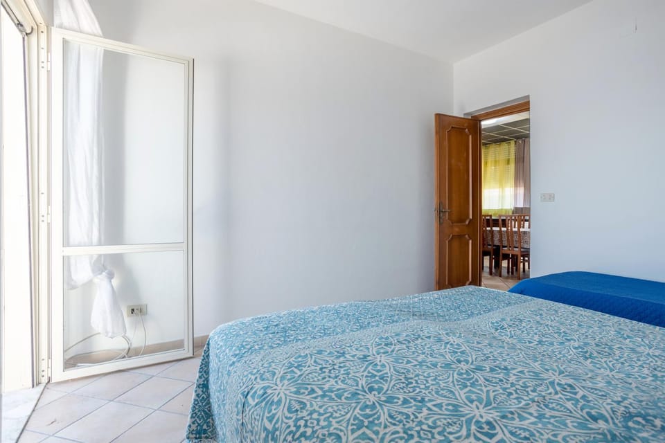 Property building, Living room, Bedroom
