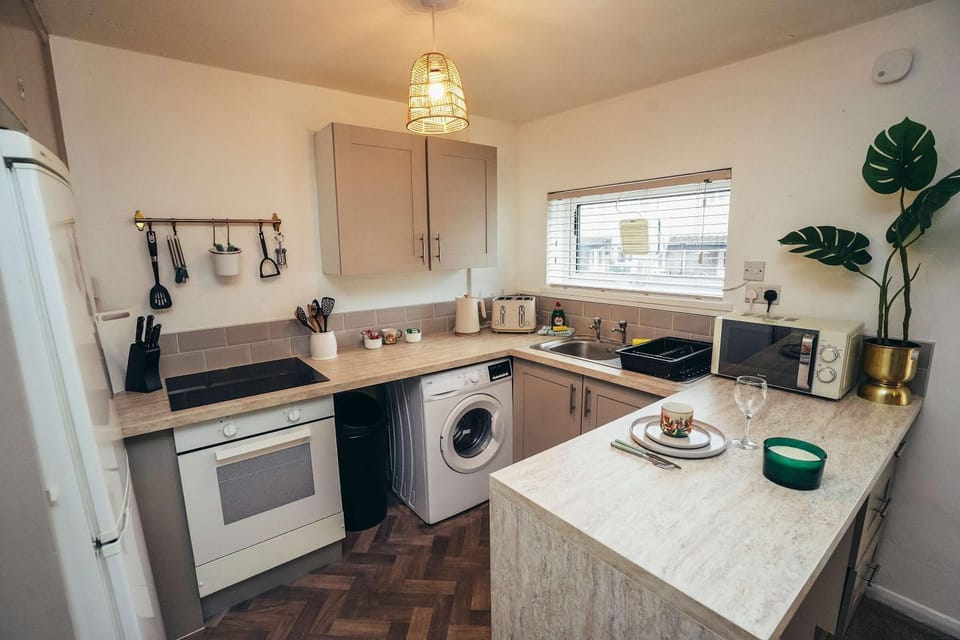 Cosy 1BR Apt, Self Check In, Parking, By DerBnB Apartment in Derby