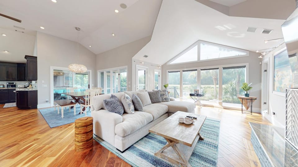 12 Midstream House in Hilton Head Island