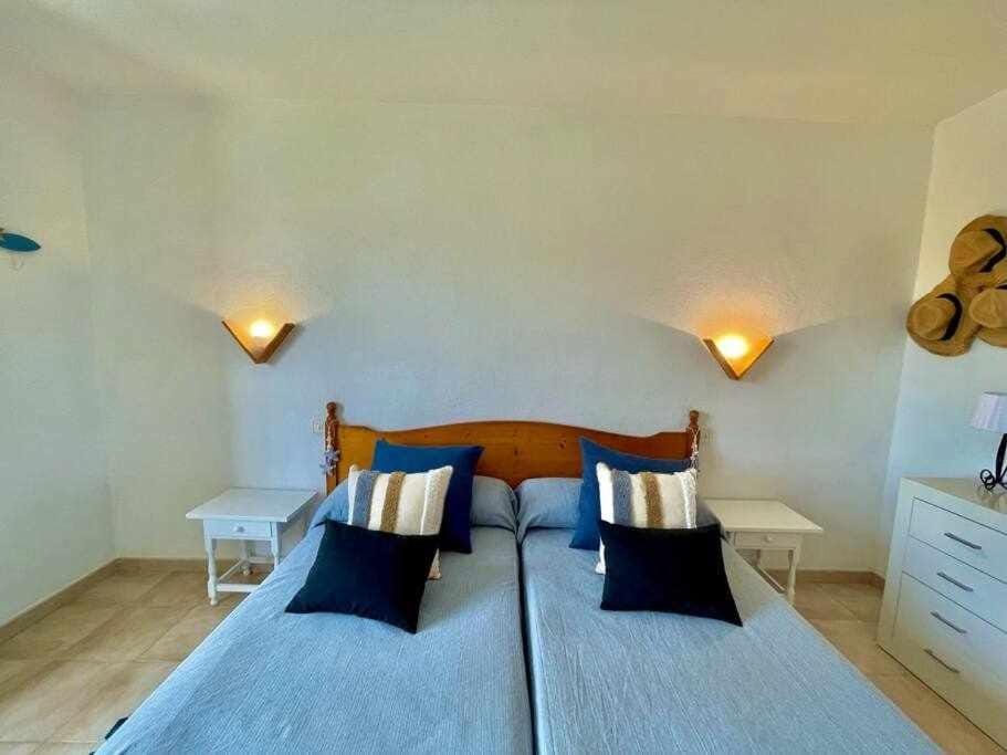 Cavalleria -Apartamento con piscina junto la playa Apartment in Cala en Blanes