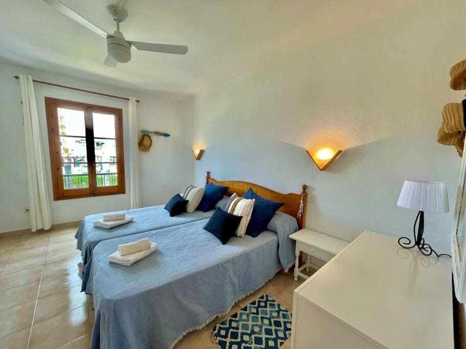 Cavalleria -Apartamento con piscina junto la playa Apartment in Cala en Blanes