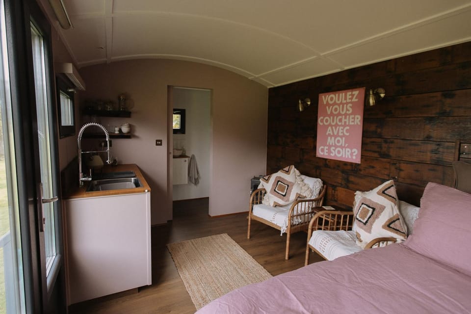 The Piggery - luxe hut retreat Apartment in Pays de la Loire