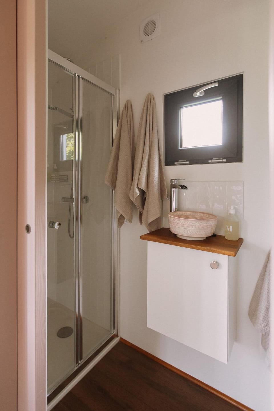 The Piggery - luxe hut retreat Apartment in Pays de la Loire