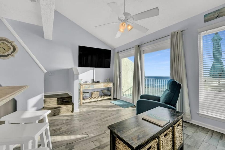 Nautical Watch 14 B House in Lower Grand Lagoon