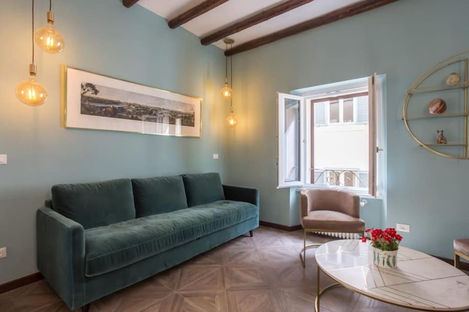 Frangipane 31 Monti Terrace Apartment in Rome