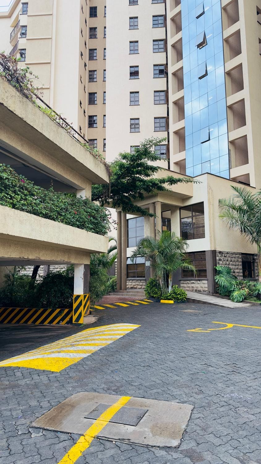 Cozy 2 Bedroom Near Nairobi National Park, Wilson Airport & Giraffe Centre Apartment in Nairobi