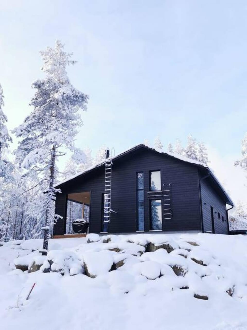 Property building, Day, Winter