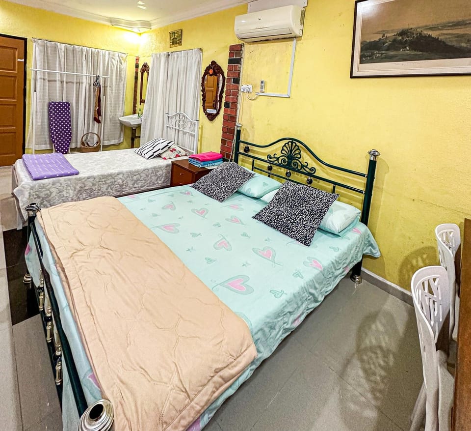 Dusun Indah Cottage 1 Vacation rental in Bayan Lepas