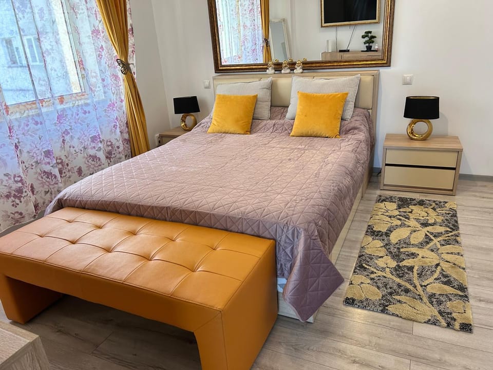 Silver De Lux Apartment in Moldova