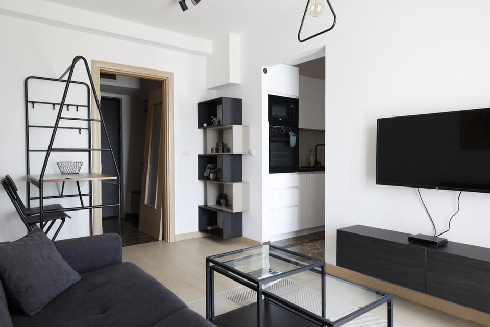 Communal lounge/ TV room, Living room, Seating area
