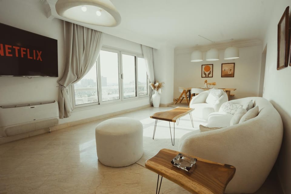 Nile Zamalek - Luxurious Retreat Apartment in Cairo
