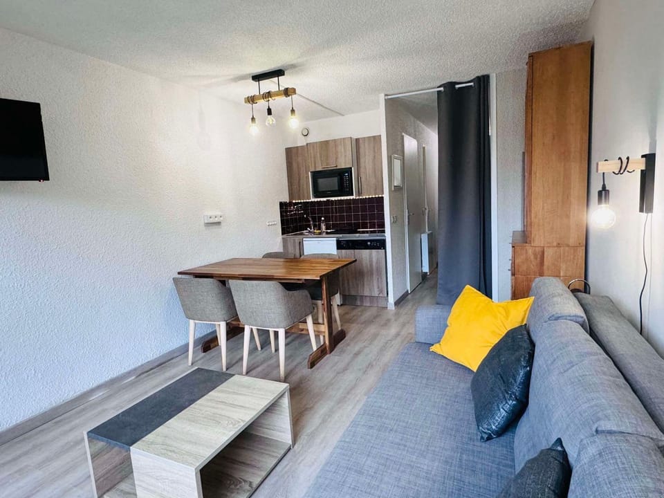 Studio aux 2 Alpes pour 4 pers, balcon ensoleillé - FR-1-546-51 Apartment in Les Deux Alpes