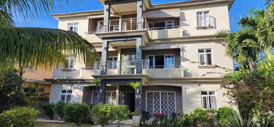 Number 9, 2nd floor,Pebble Bay Appartments Apartment in Grand Baie