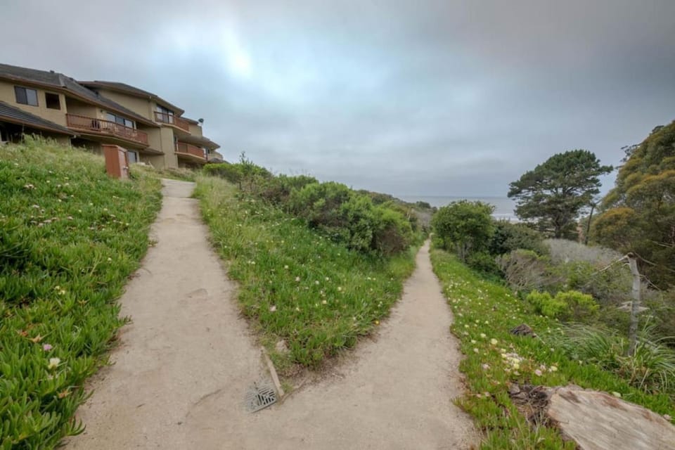 Seascape Ocean View Condo Apartment in Rio Del Mar