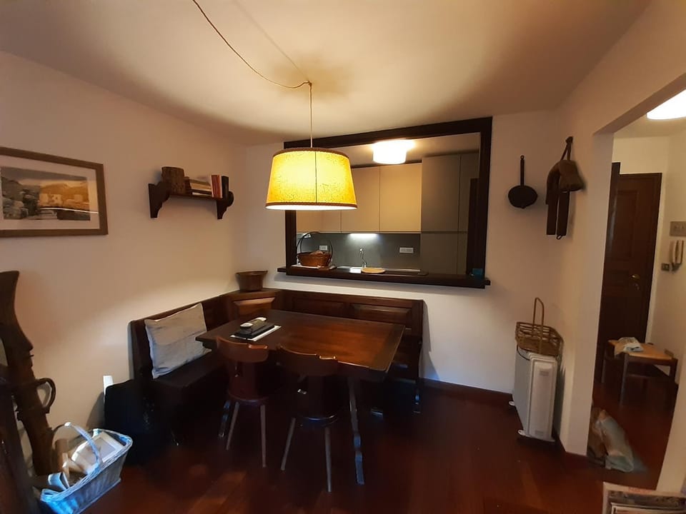 Appartamento affacciato sui campi e piste da sci Apartment in Sauze d'Oulx