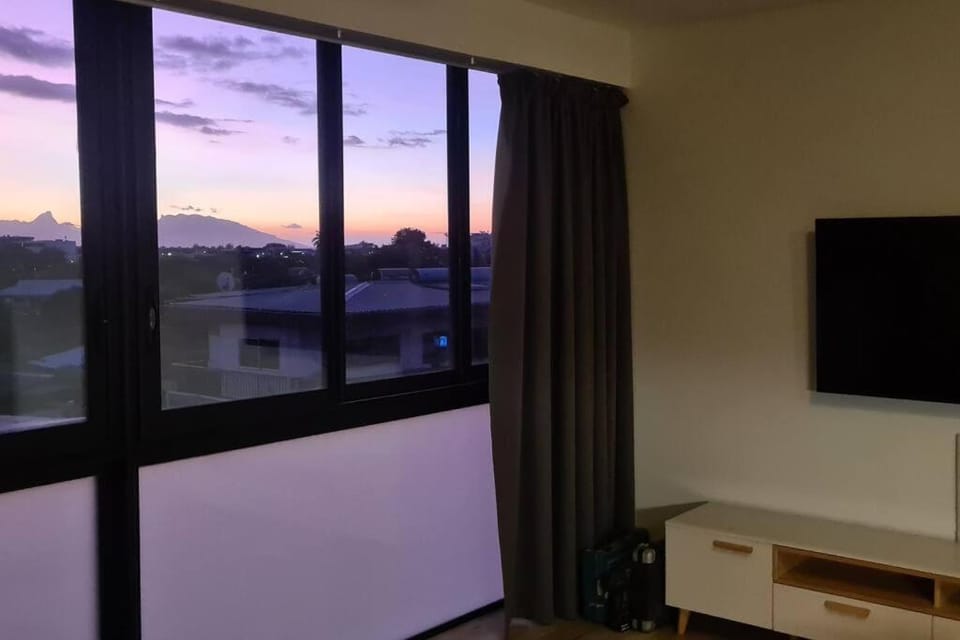 TV and multimedia, City view, City view, Sea view, Sea view, Sunset